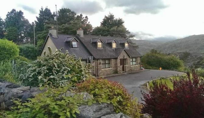 Charming 4-Bed House in Glengarriff West Cork