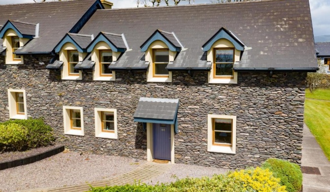 Dingle Courtyard Cottages 4 Bed