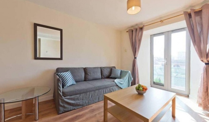 Spacious 2-Bed Apartment in Dublin City Center