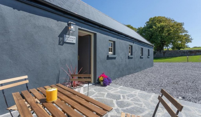 Coach House Cottage on the shores of Lough Corrib