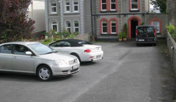 Dun Aoibhinn Guest Accommodation