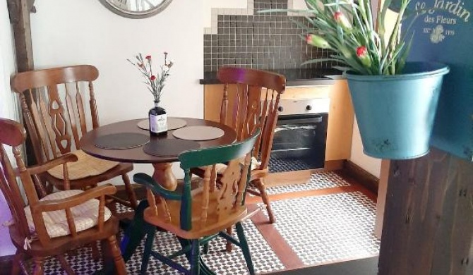 One bedroom appartement with city view and wifi at Galway 1 km away from the beach