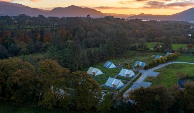 Killarney Glamping at the Grove, Suites and Lodges