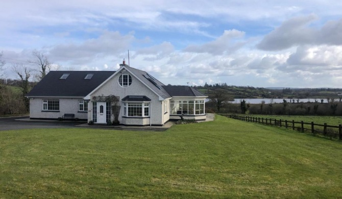 Lough Aduff Lodge 5 minutes from Carrick on Shannon