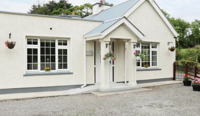 Hawthorn Hideaway, Manorhamilton