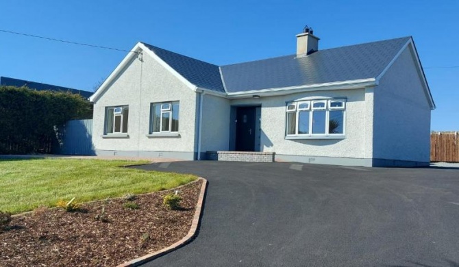 Ardmore Cottage in Muff Village, Wild Atlantic Way