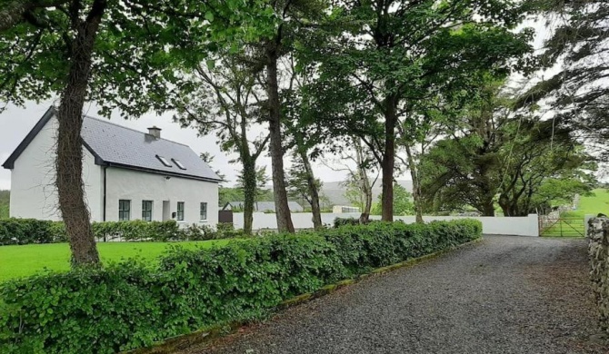 Traditional Cosy Cottage with beautiful views