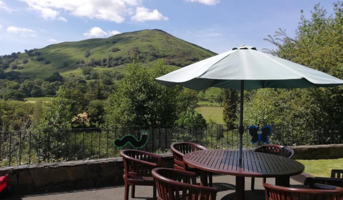 Glenmalure Fananierin Mountain View