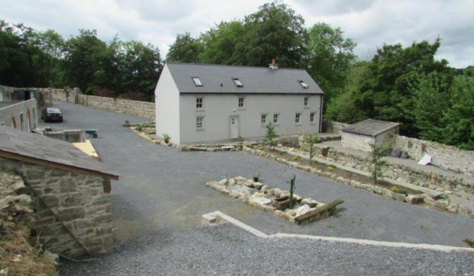 Lovely 3-Bed House at Clashganny Mill Borris